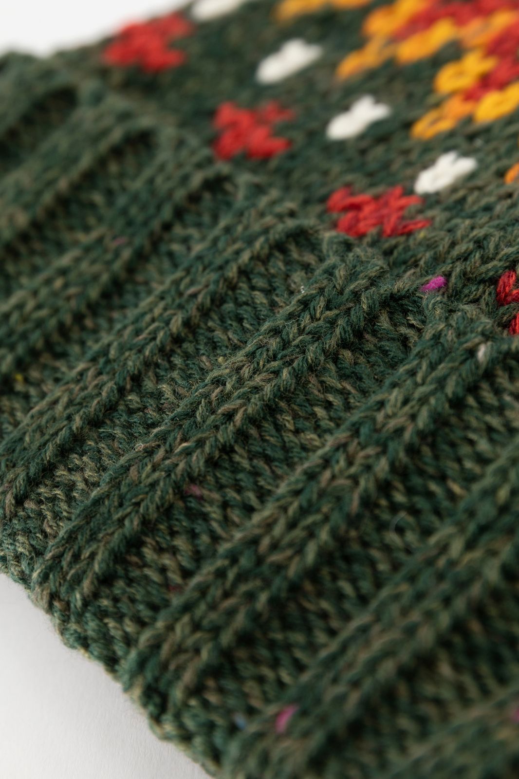 BARTS Beanie mit Print - dunkelgrün