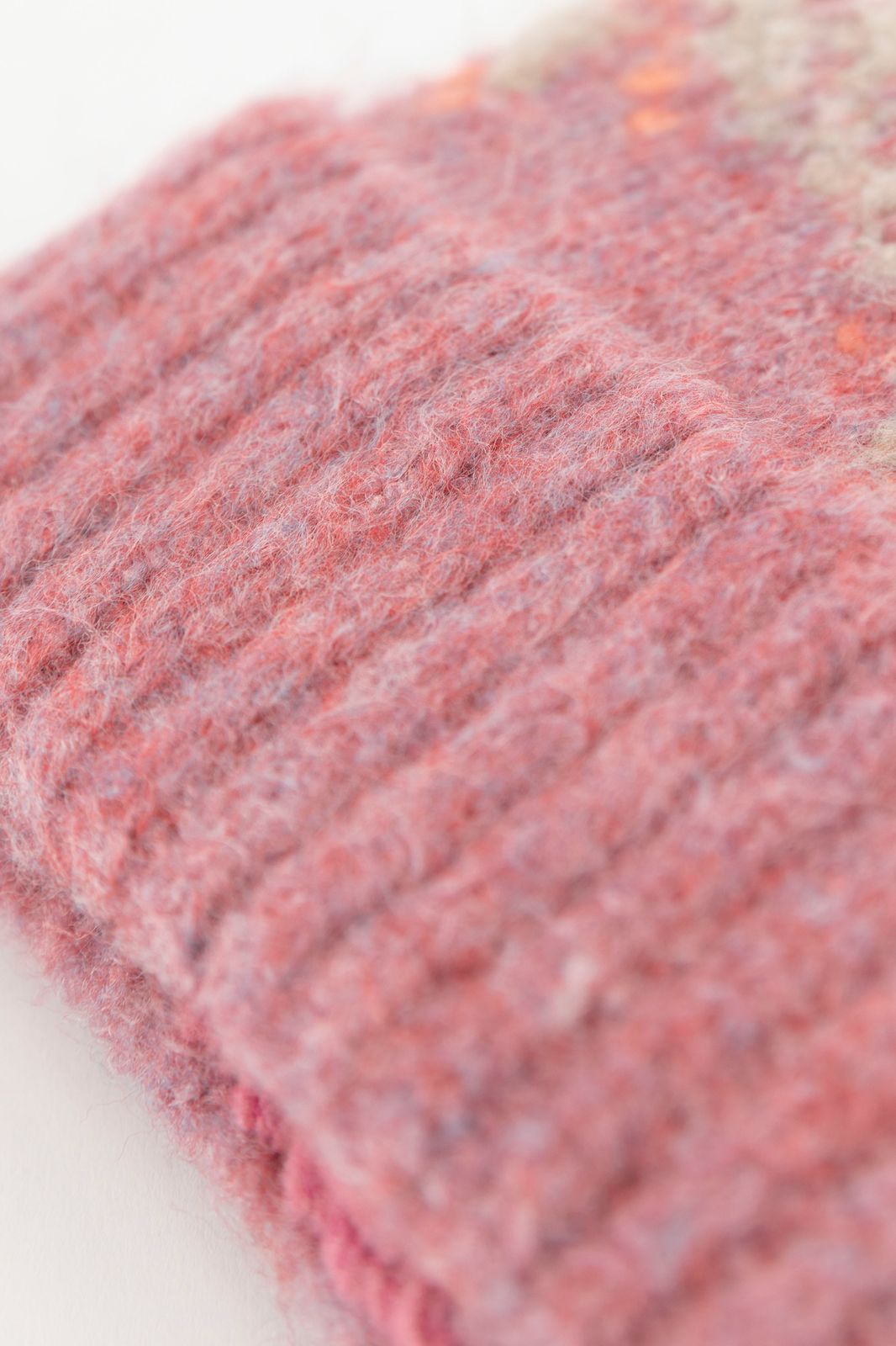 BARTS Bonnet avec détails léopard - rose