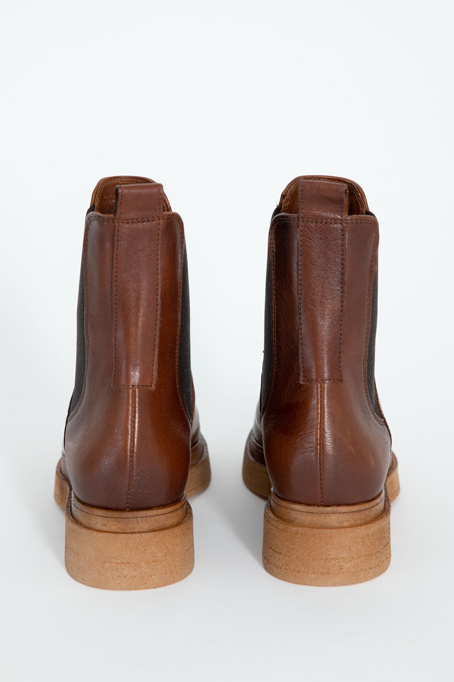 Chelsea Boots mit Crepe Sohle braun