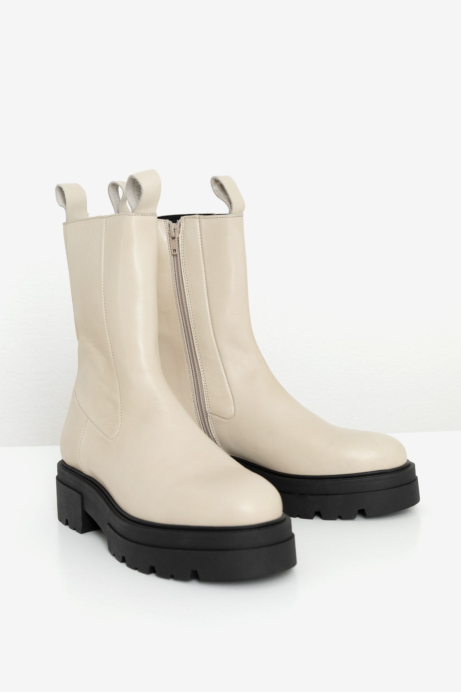 chunky boots weiss