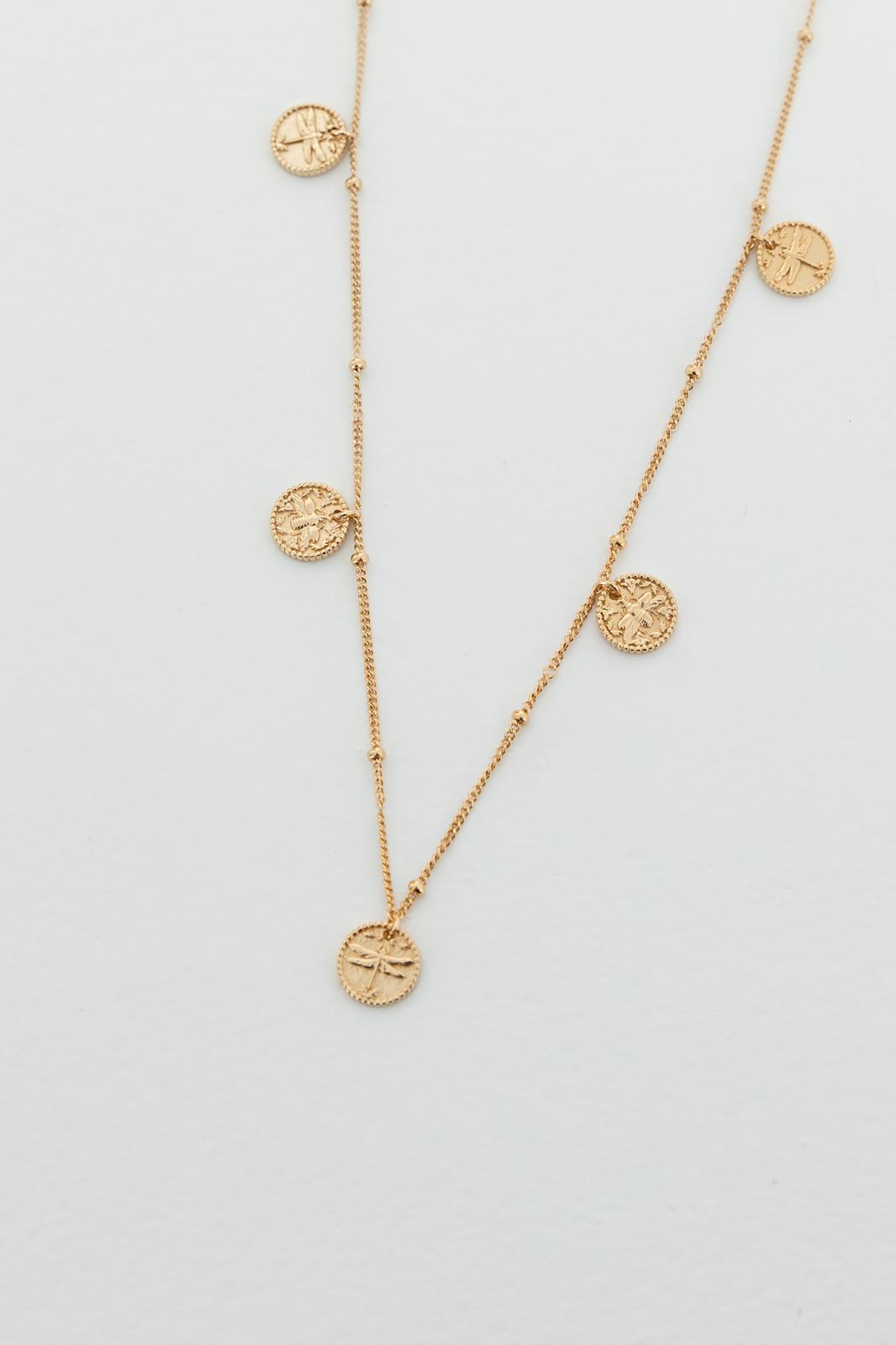 Collier chaîne plaqué or avec pièces