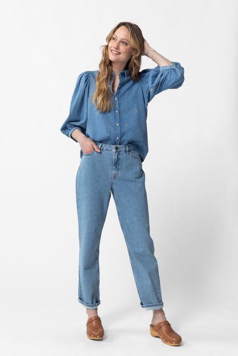 Jeansbluse mit Herz-Stickerei - blau
