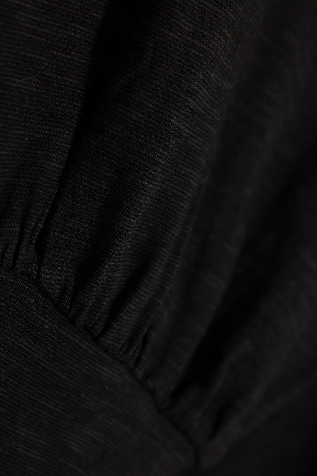 Jersey-Shirt mit Puffärmeln - schwarz