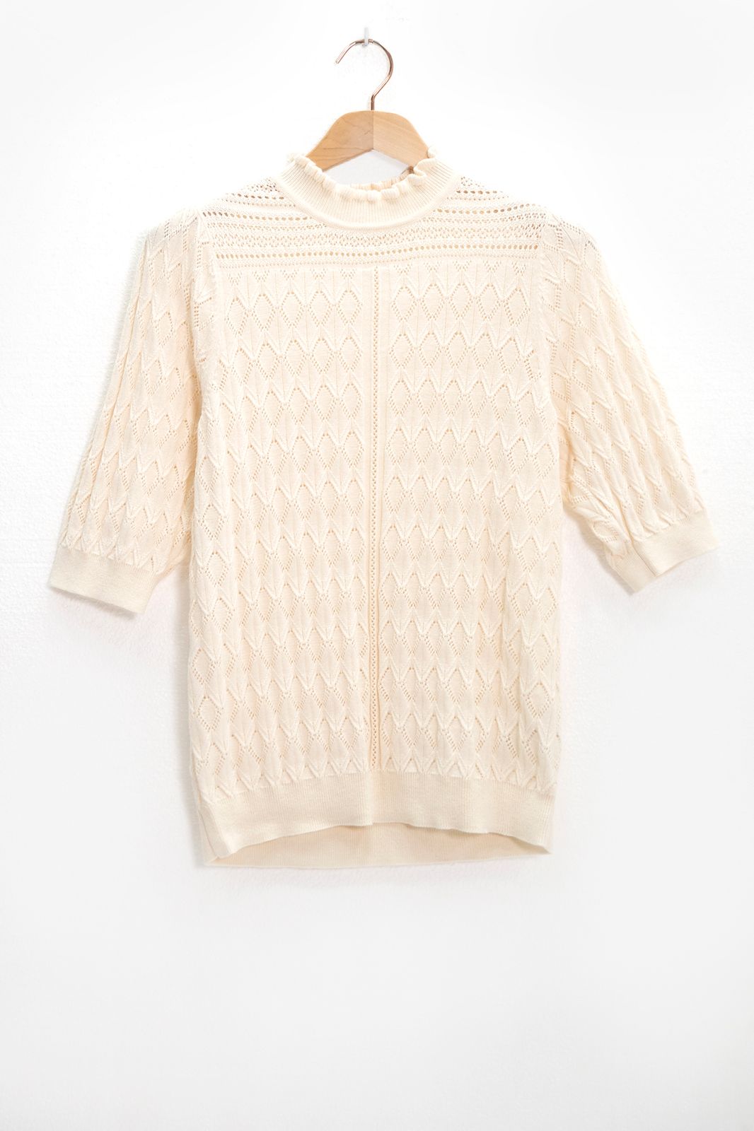 Pull tricoté ajouré avec manches courtes - blanc