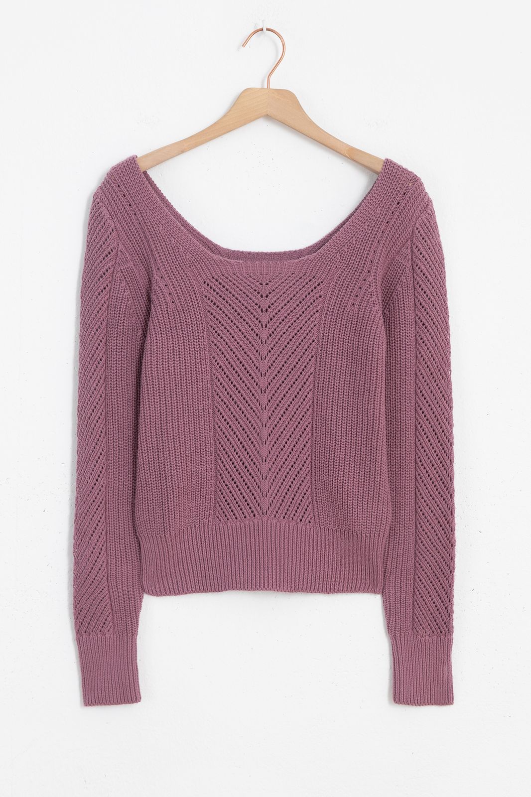Pull tricoté avec col ouvert - violet
