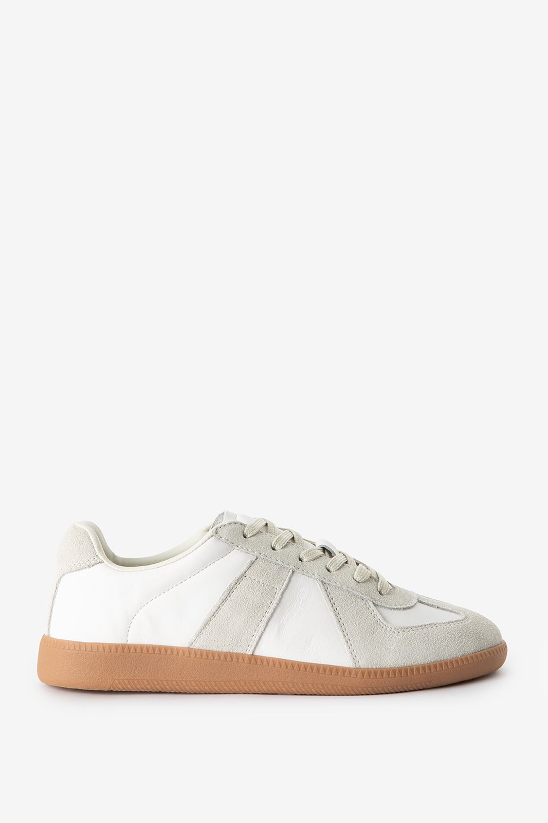 Baskets en cuir et daim - blanc