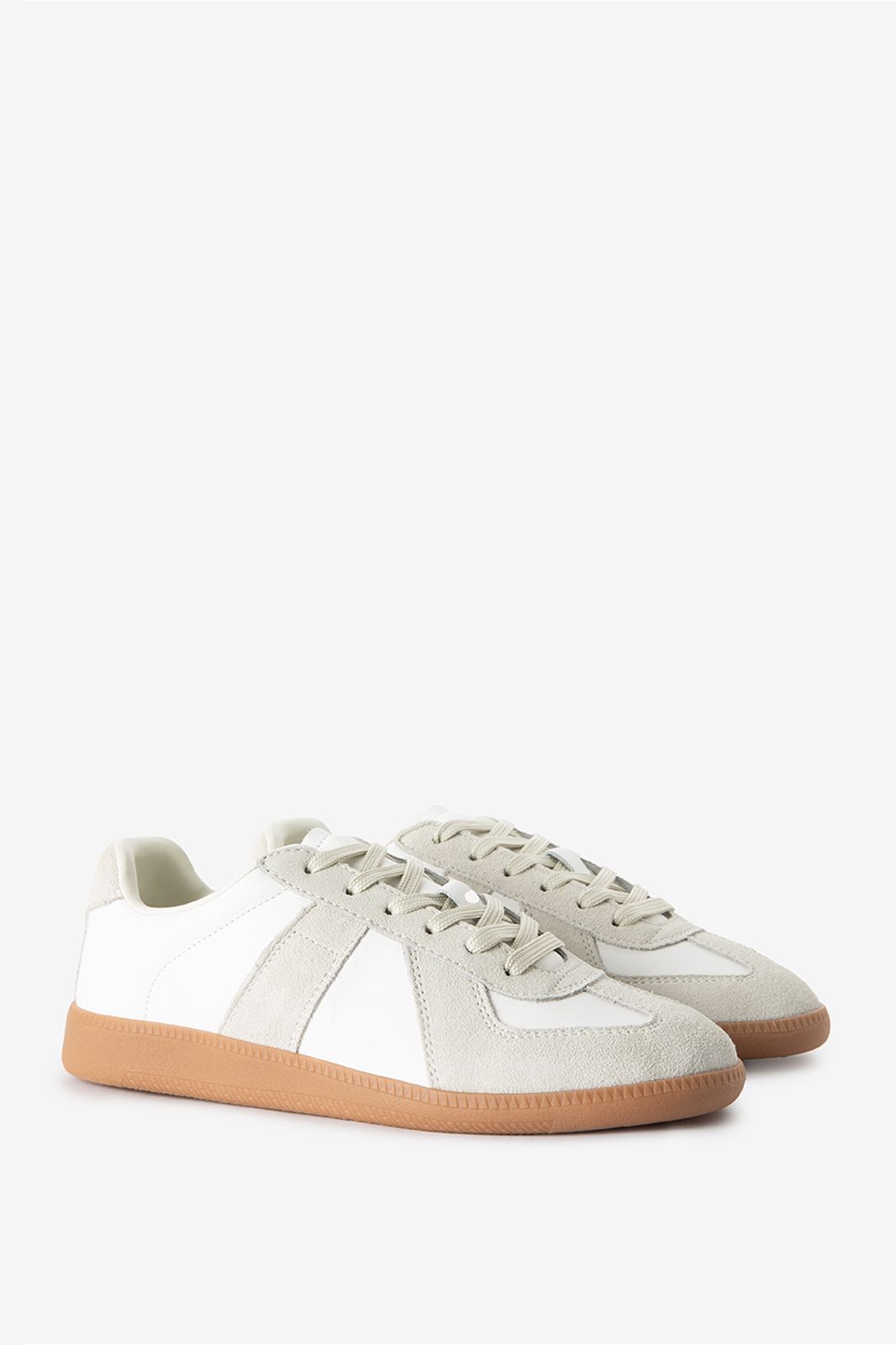 Baskets en cuir et daim - blanc