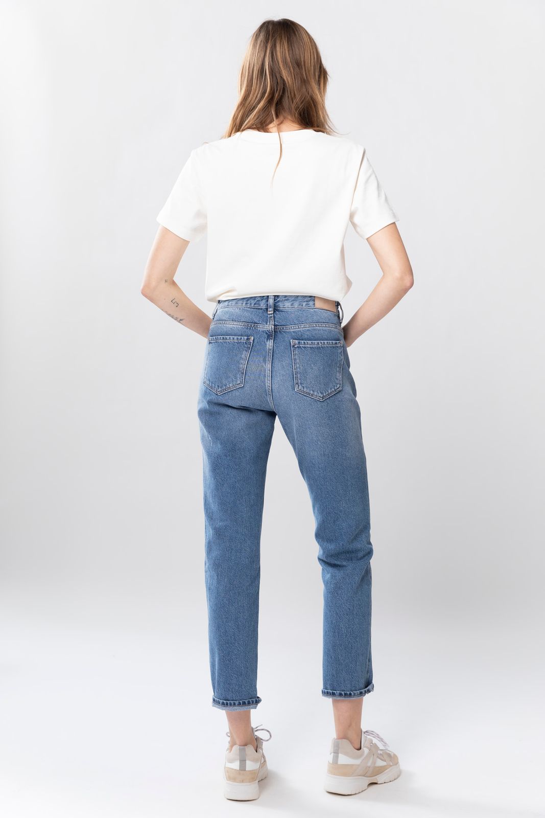 Bari blue mid waist tapered jeans
