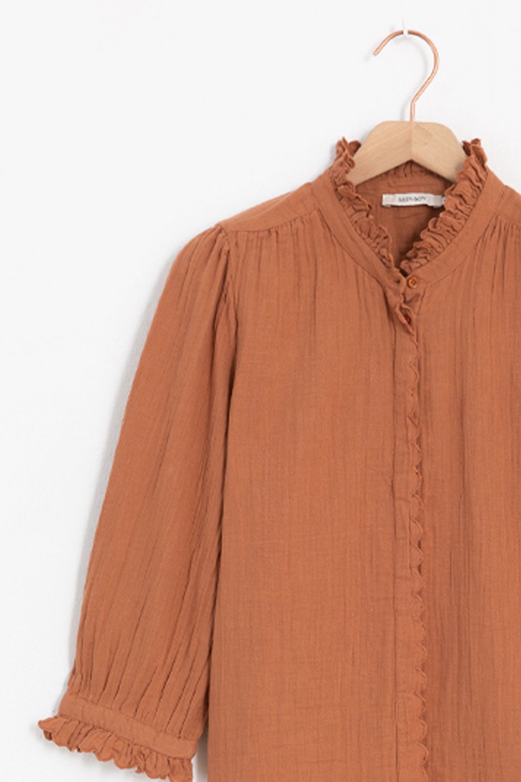Bruine blouse met ruffle details