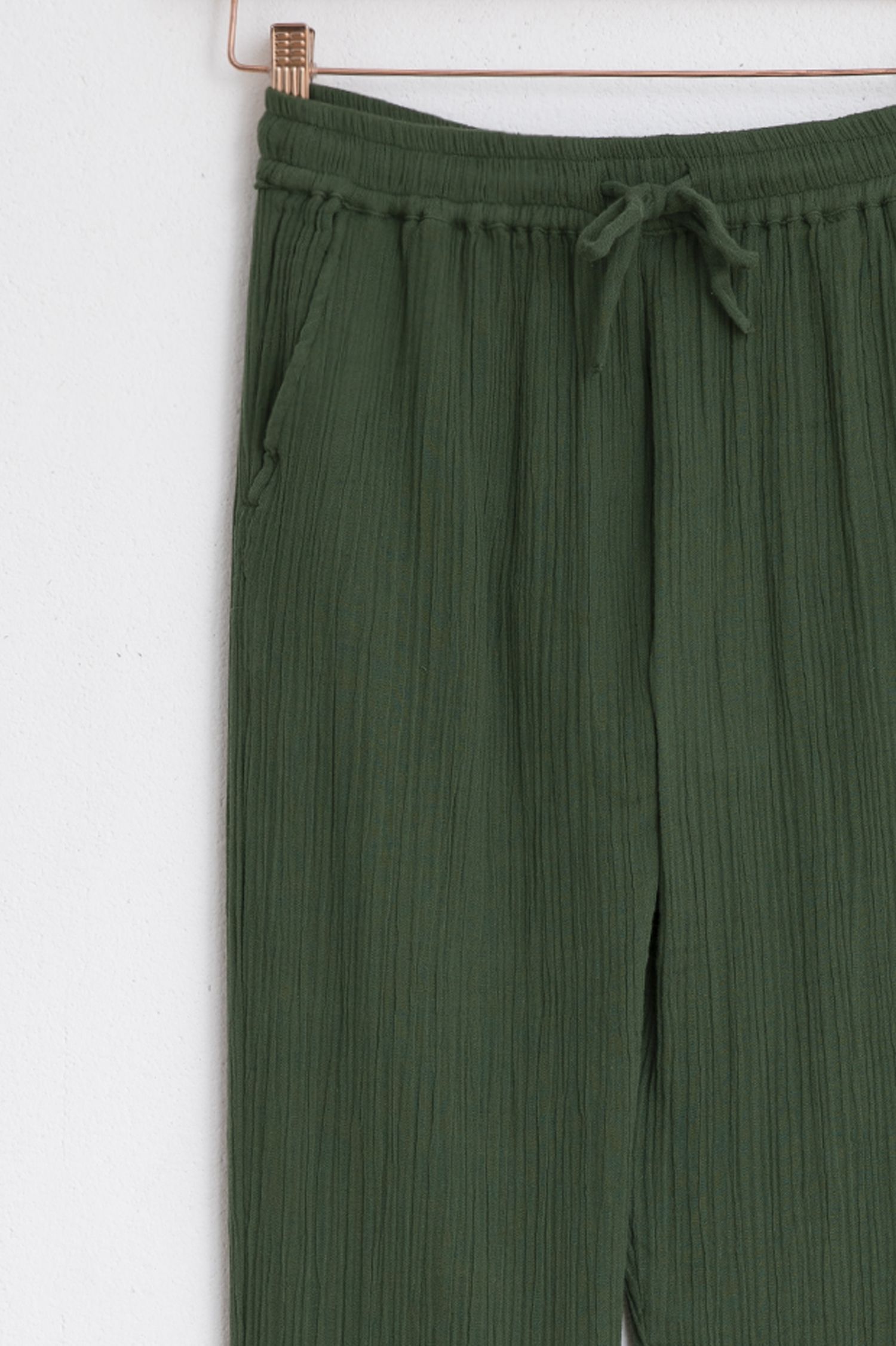 Donkergroene losse lange broek - Dames | Sissy-Boy