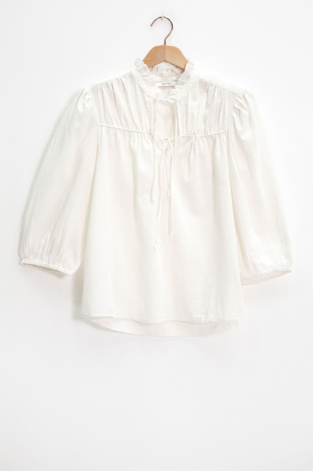 Witte blouse met ruffle detail en ballonmouwen - Dames | Sissy-Boy