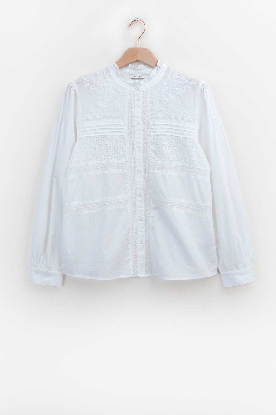 Witte blouse met broderie anglaise