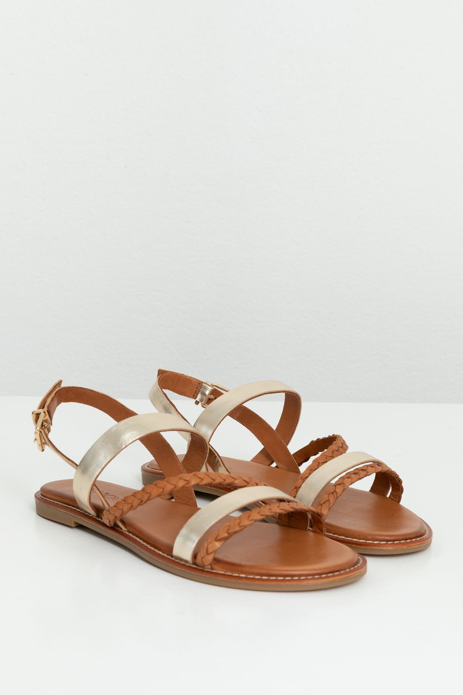 Cognac leren sandalen met gevlochten banden