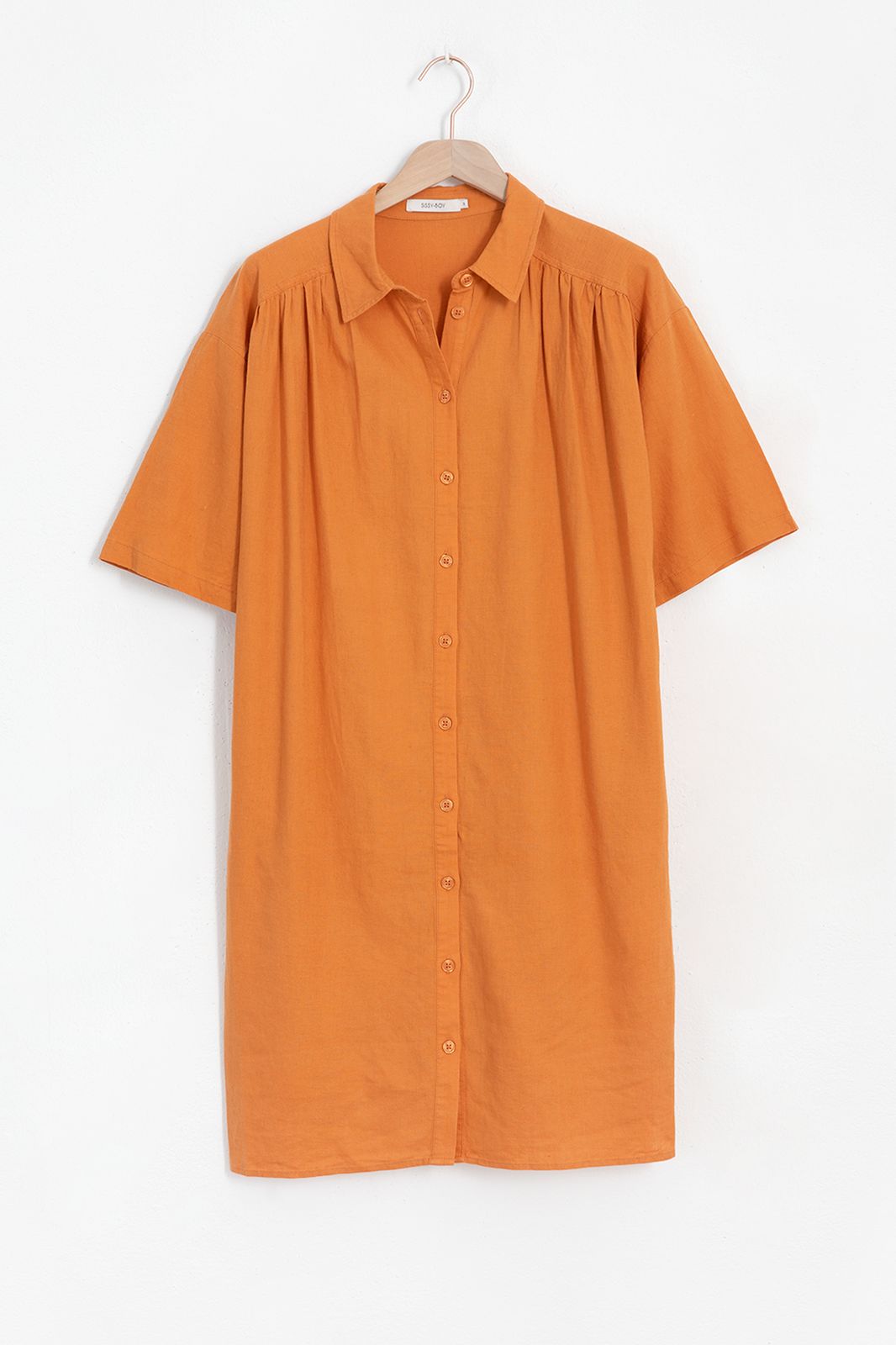 Oranje midi doorknoop jurk