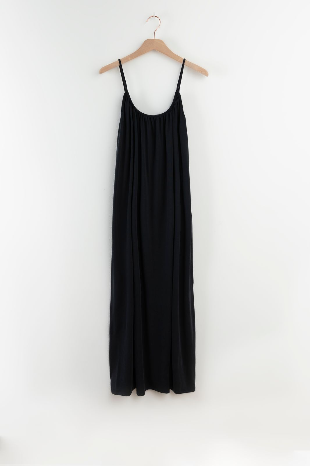 Maxi-Kleid mit Spaghettiträgern - schwarz