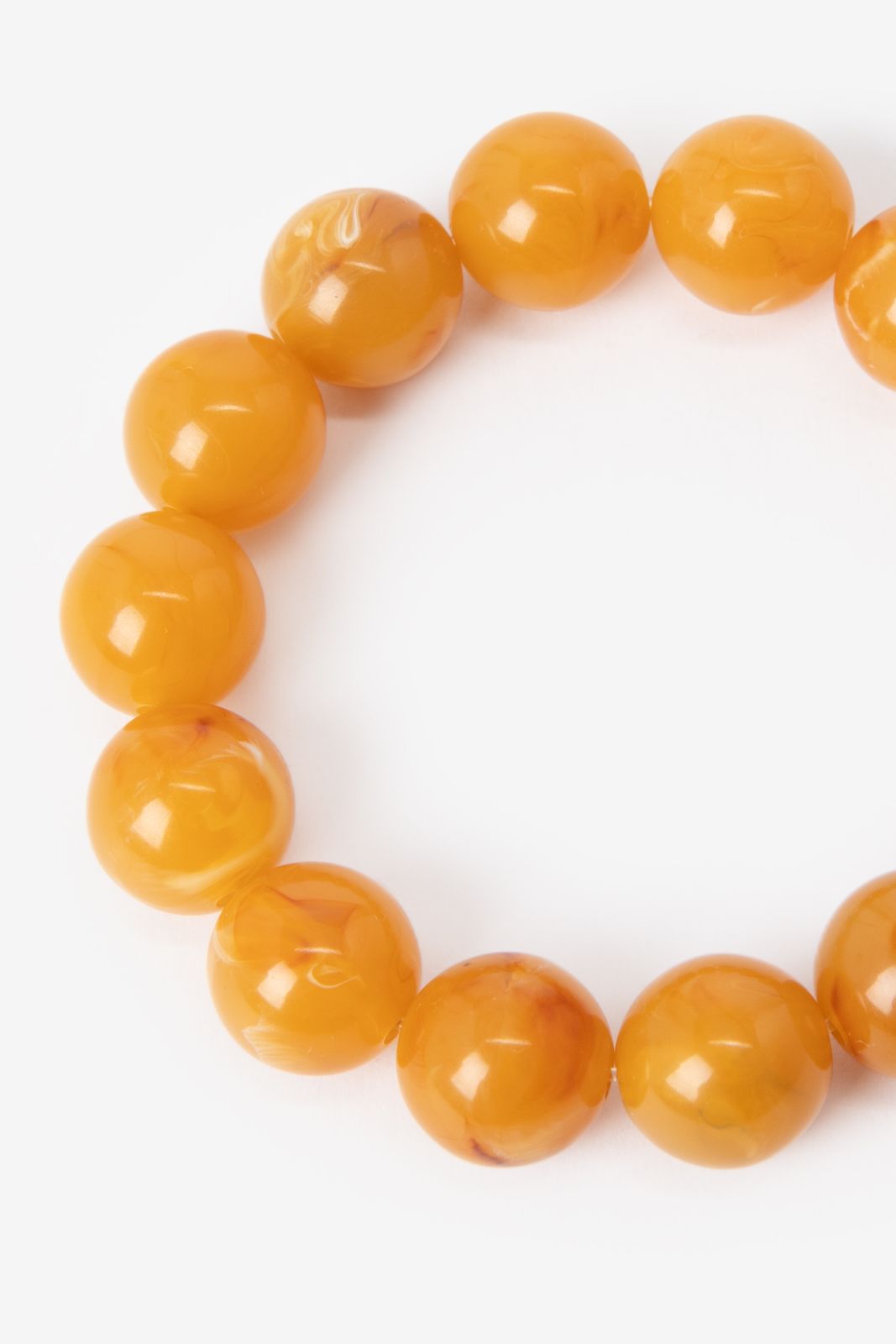 Perlenarmband aus Resin - braun