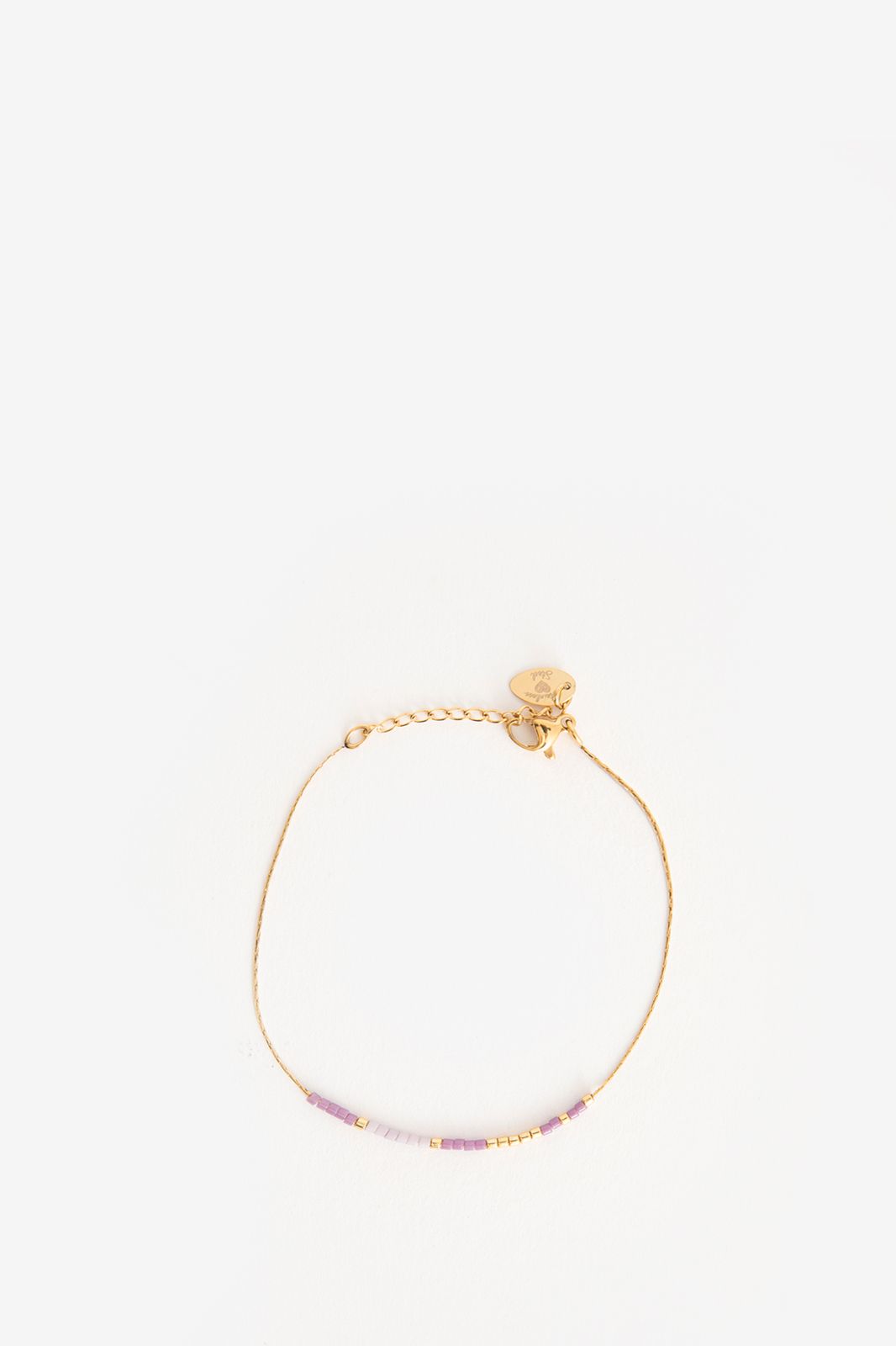 Gold-plated Armband mit lila Perlen