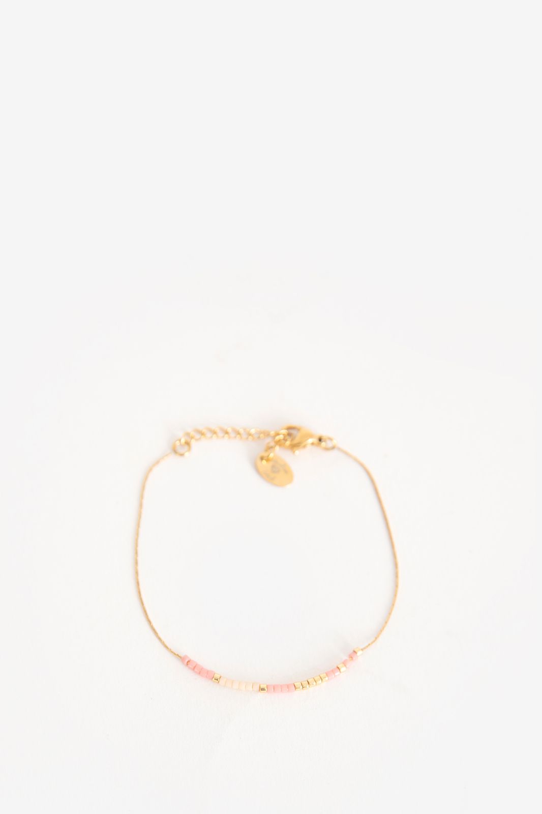 Gold-plated Armband mit rosa Perlen
