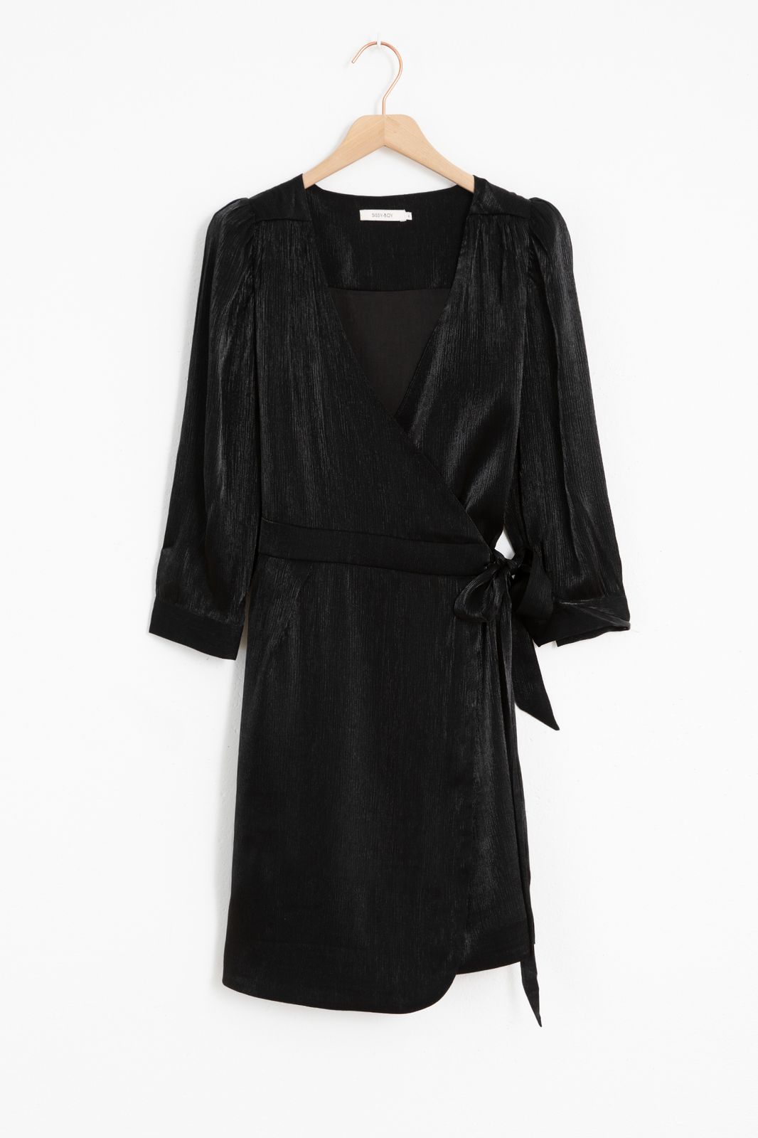 Kleid mit Taillenband in Metallic-Optik - schwarz