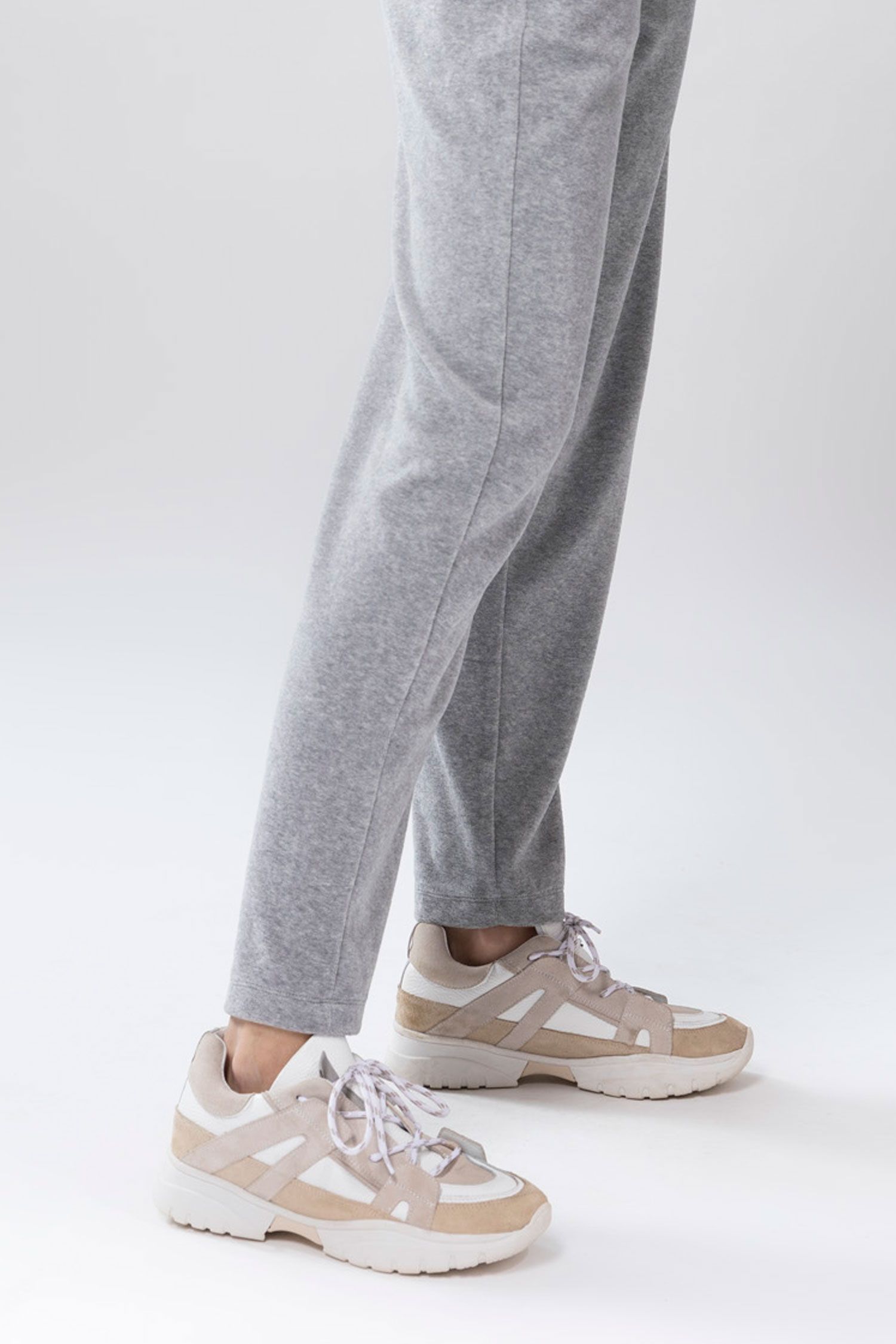 Beige met witte sneakers - Dames | Sissy-Boy