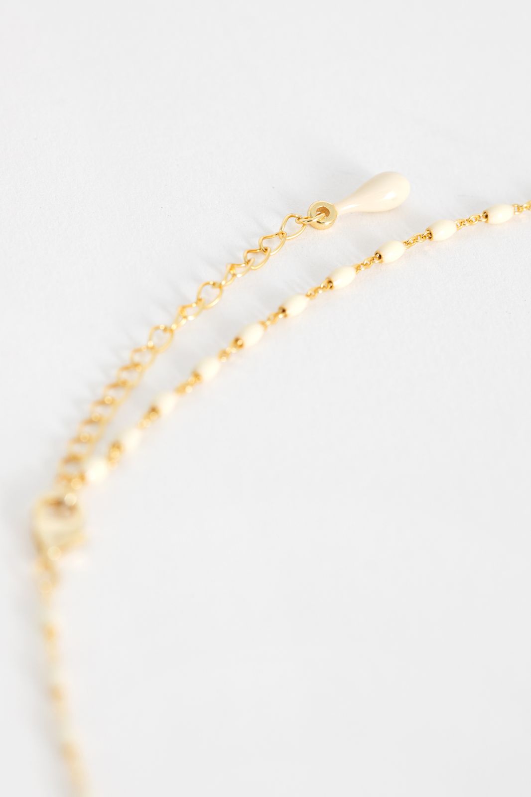 Gold plated ketting met emaille steentjes