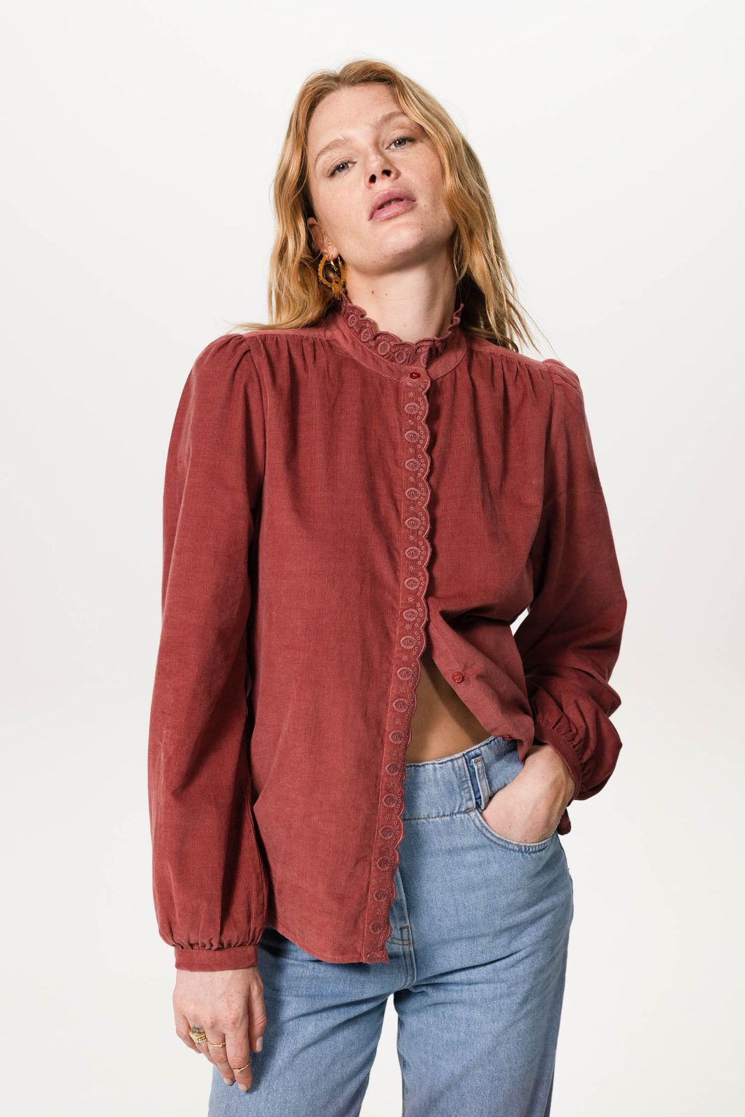 MS MODE Pull Pull avec détails brodés - Noir - Grandes tailles - 0.00