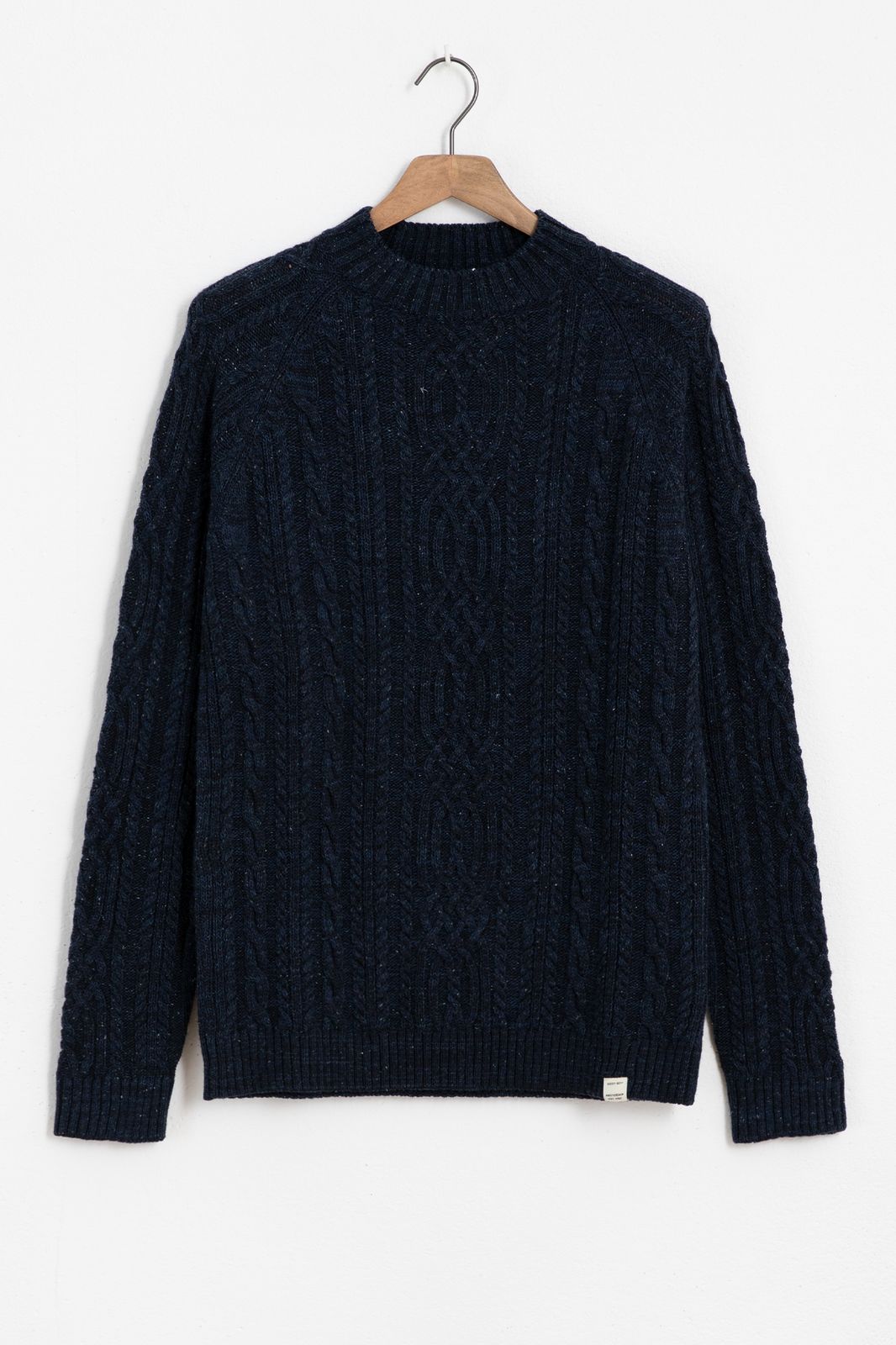 Donkerblauwe wollen cable knit trui