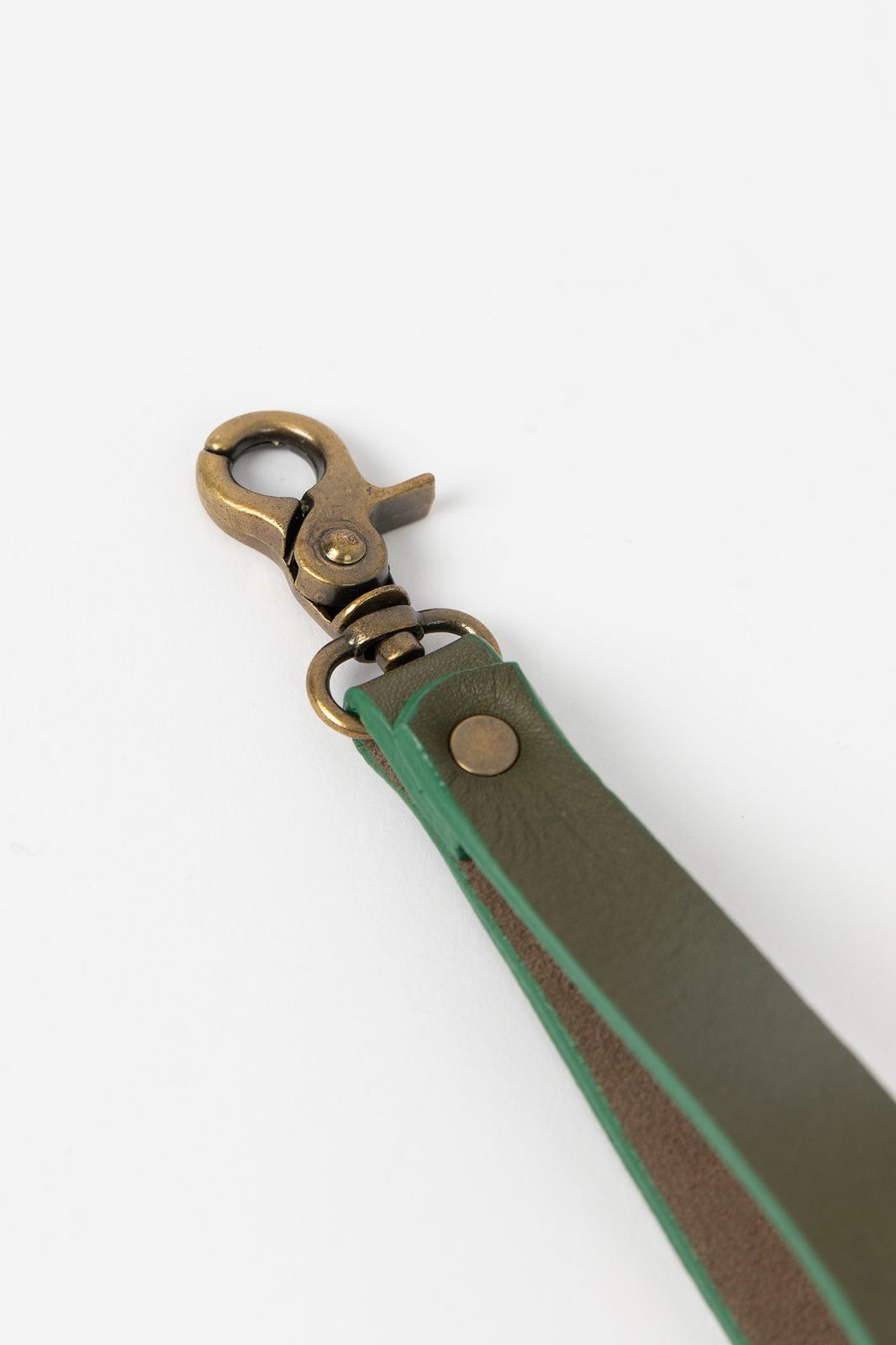 Schlüsselanhänger aus Leder - dunkelgrün