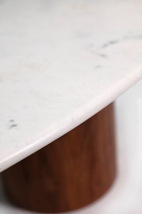 Sissy-Boy Houten koffietafel met marmer blad en asymmetrisch onderstel