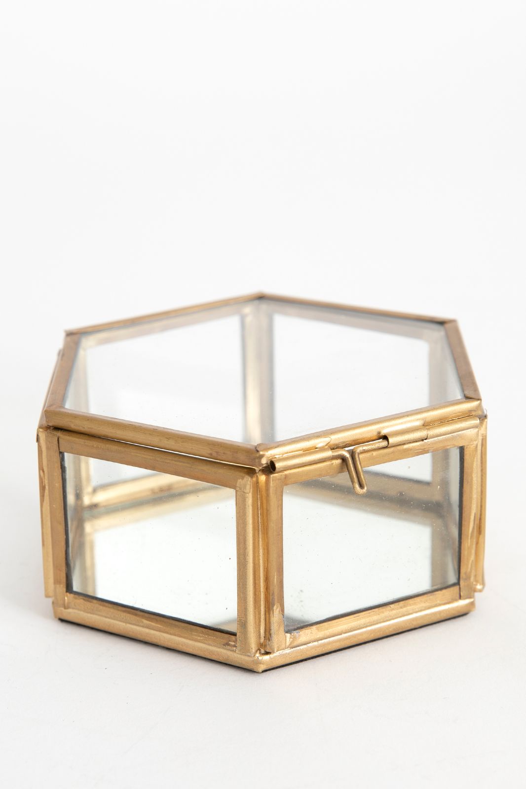 Gouden glazen box hexagon Homeland SissyBoy