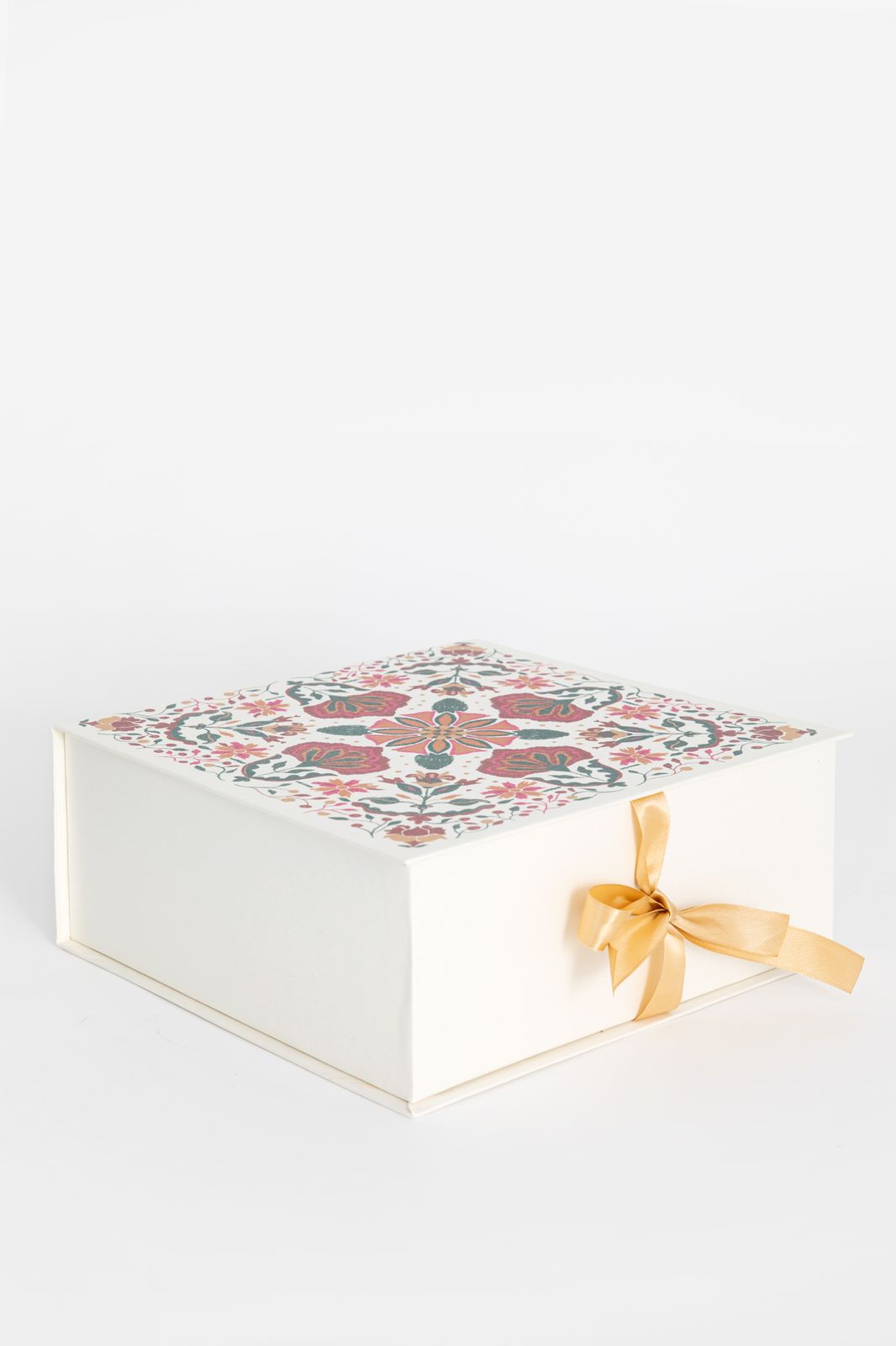 Witte grote gift box met strik - Homeland | Sissy-Boy
