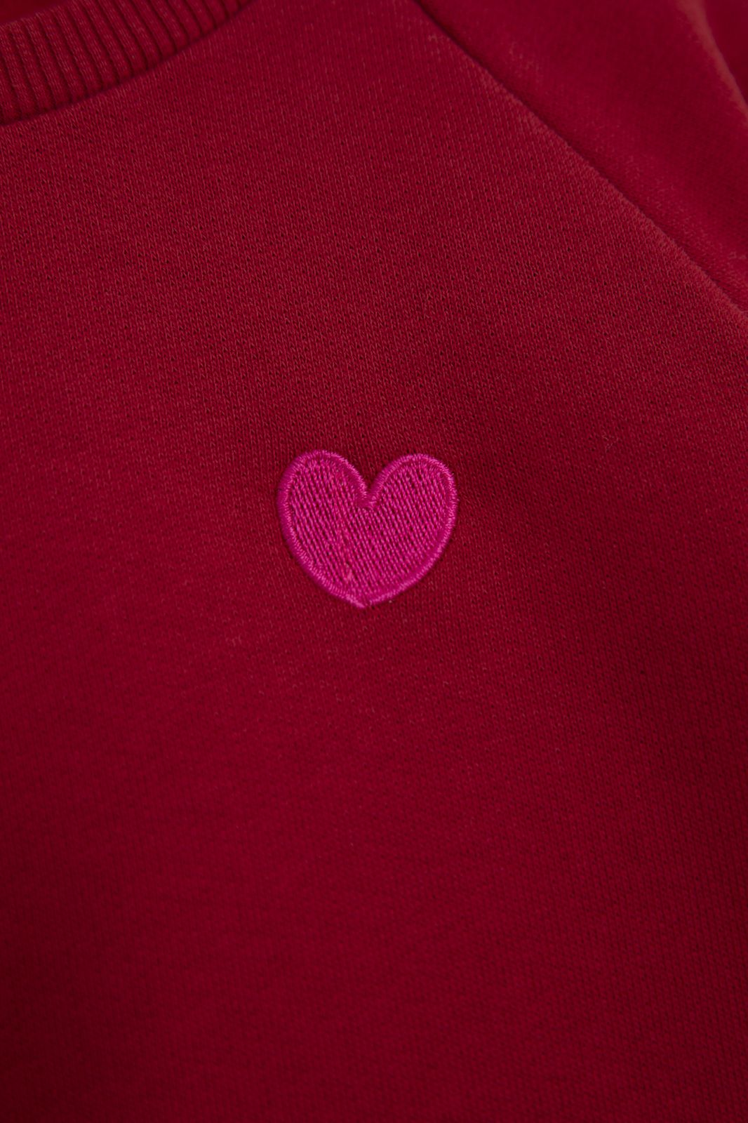 Sweater mit Herz - rot