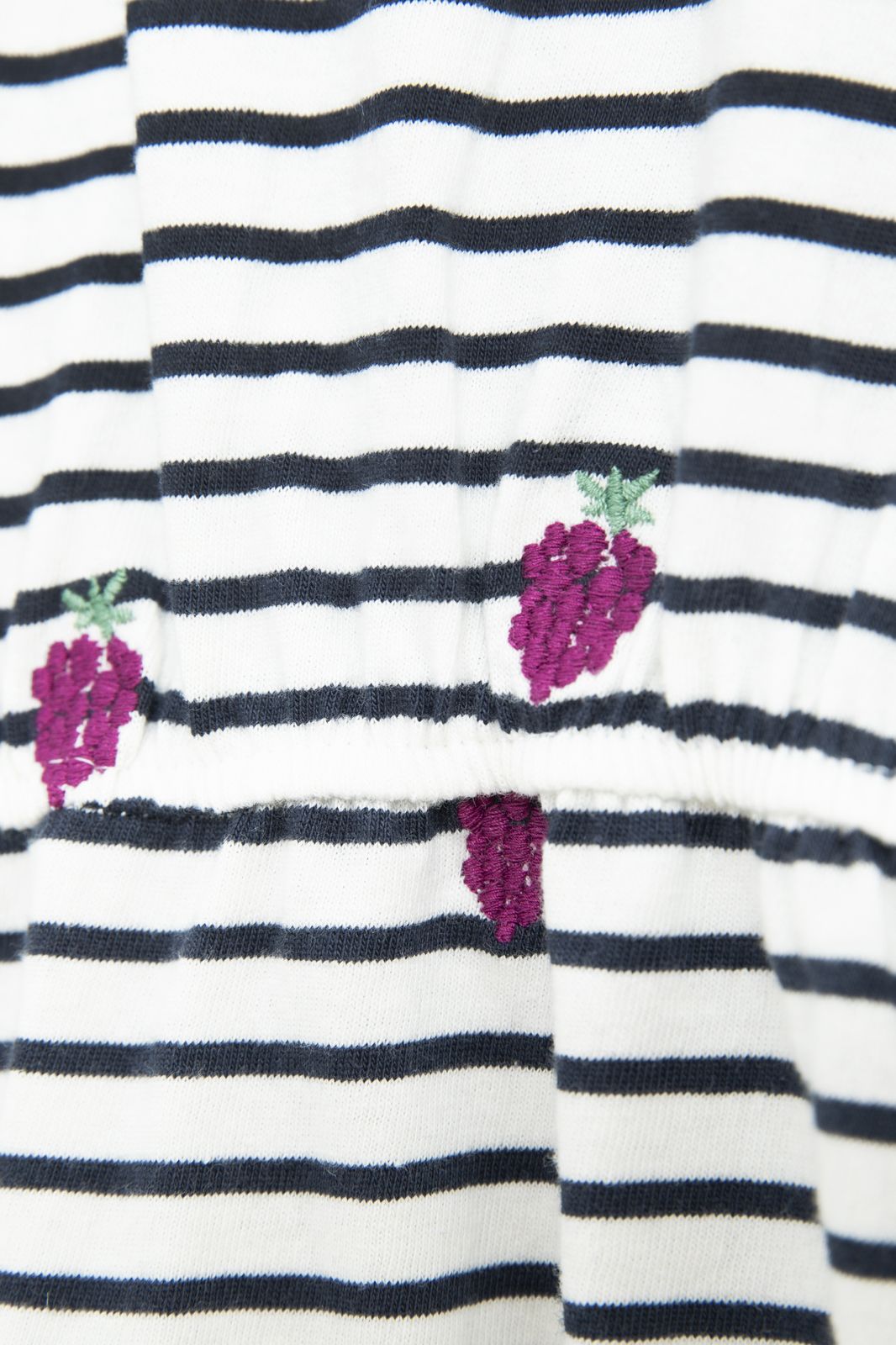 Optimisme Zeeslak Lionel Green Street Blauw wit gestreept jurkje met all over print en korte mouw - Kids | Sissy-Boy Optimisme Zeeslak Lionel Green Street Blauw wit gestreept jurkje met all over print en korte mouw - Kids | Sissy-Boy